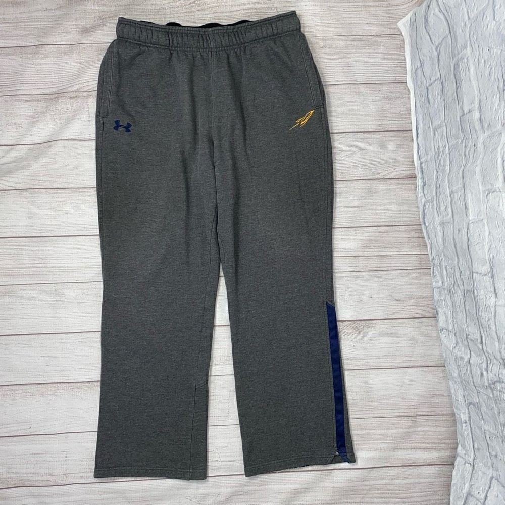 Under Armour loose fit pull on pants w/rocket logo on front pocket sz XL